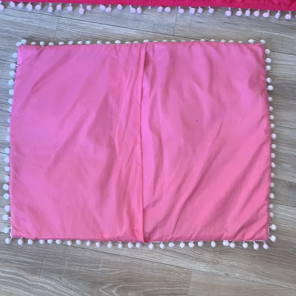 Pink with tassels matching pillowcase & comforter set